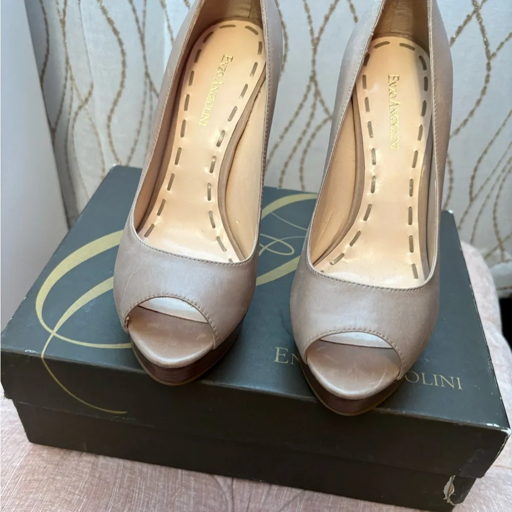 Enzo Angiolini Easully Leather Platform Pumps size 8.5 new with Box